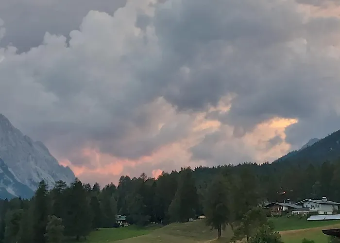 2 Haus Am Lärchenhang Apartment Leutasch